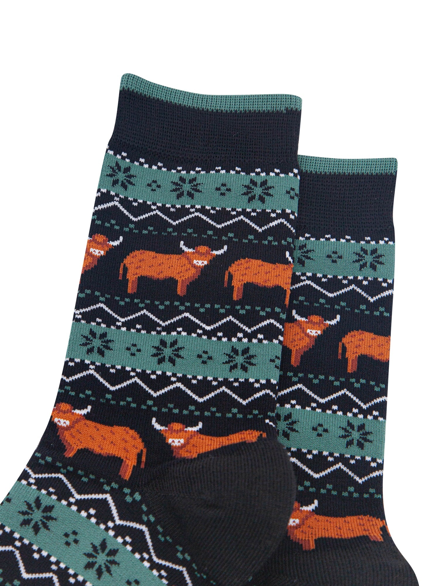 Highland-Cow-Fair-Isle-Men's-Bamboo-Socks-in-Black/Green-Close-Up