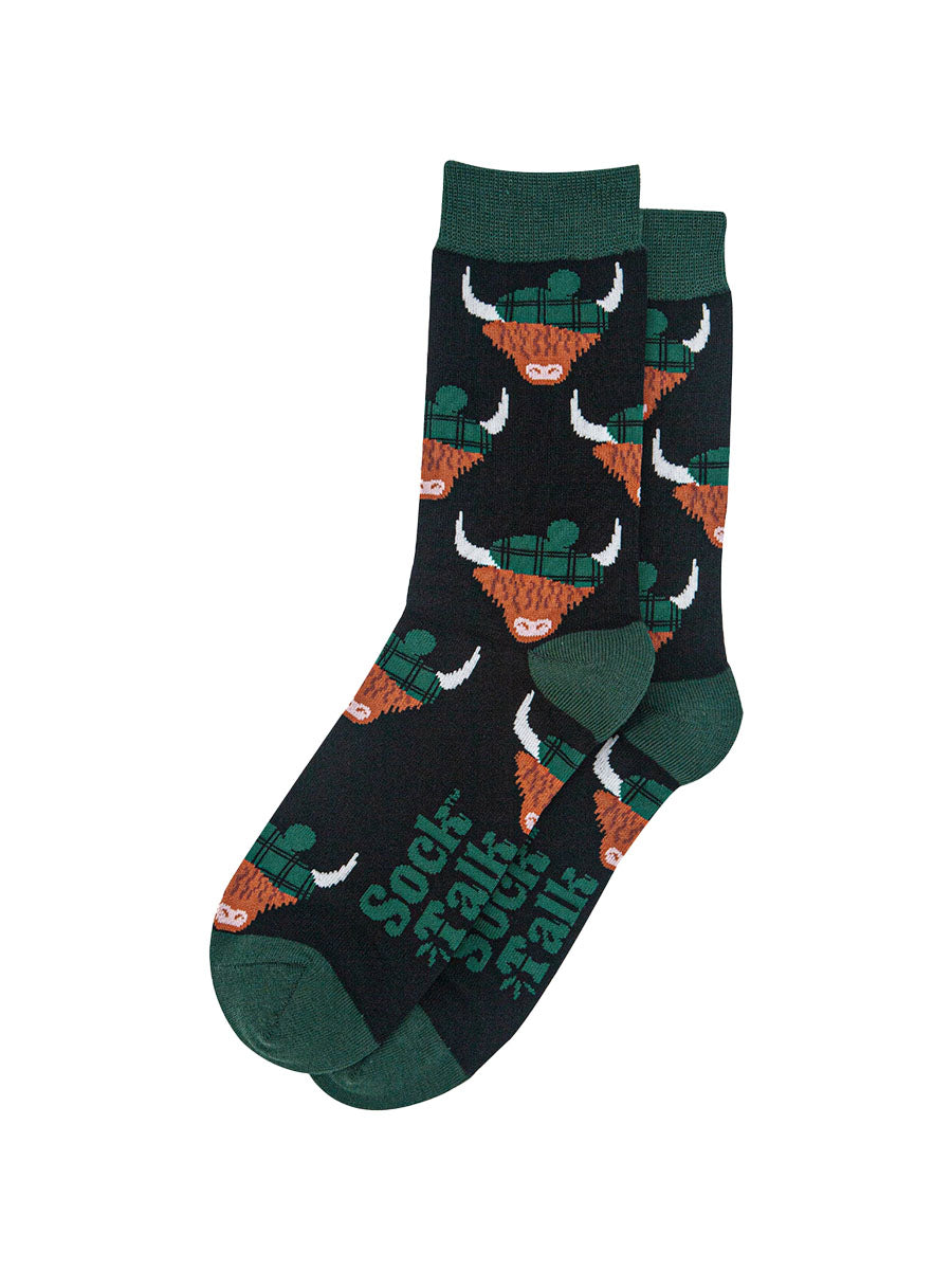 mens-bamboo-socks-black-forest-green-highland-cow-laying-flat