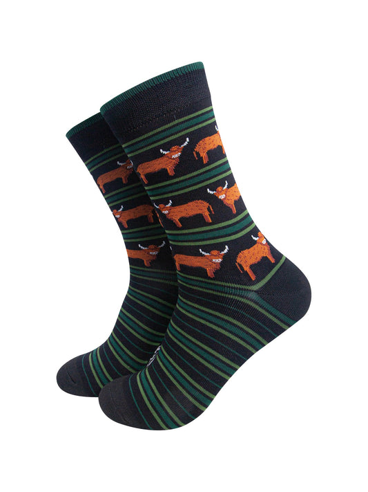 Highland-Cow-Stripe-Men's-Bamboo-Socks-in-Black/Green-On-Mannequin