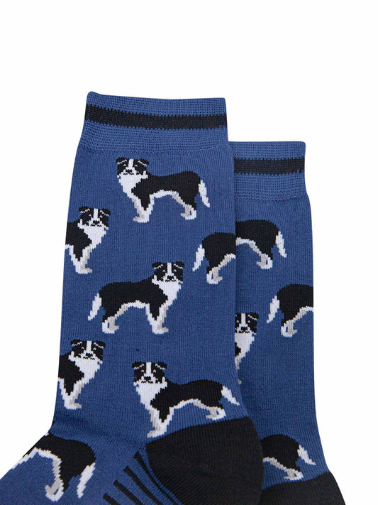 mens-bamboo-socks-denim-blue-black-border-collie-close-up