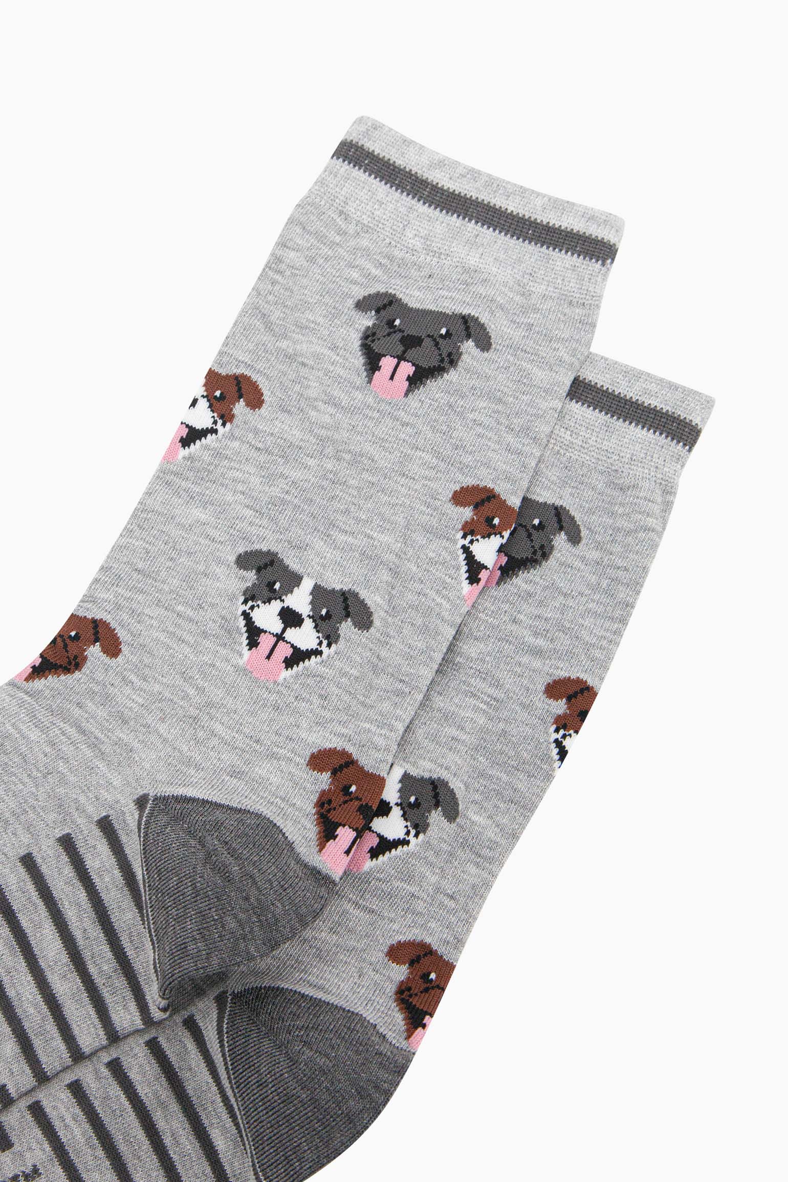 mens-bamboo-socks-grey-staffy-bull-terrier-close-up-grey-white-brown-dog-faces-staffordshire-bulldogs