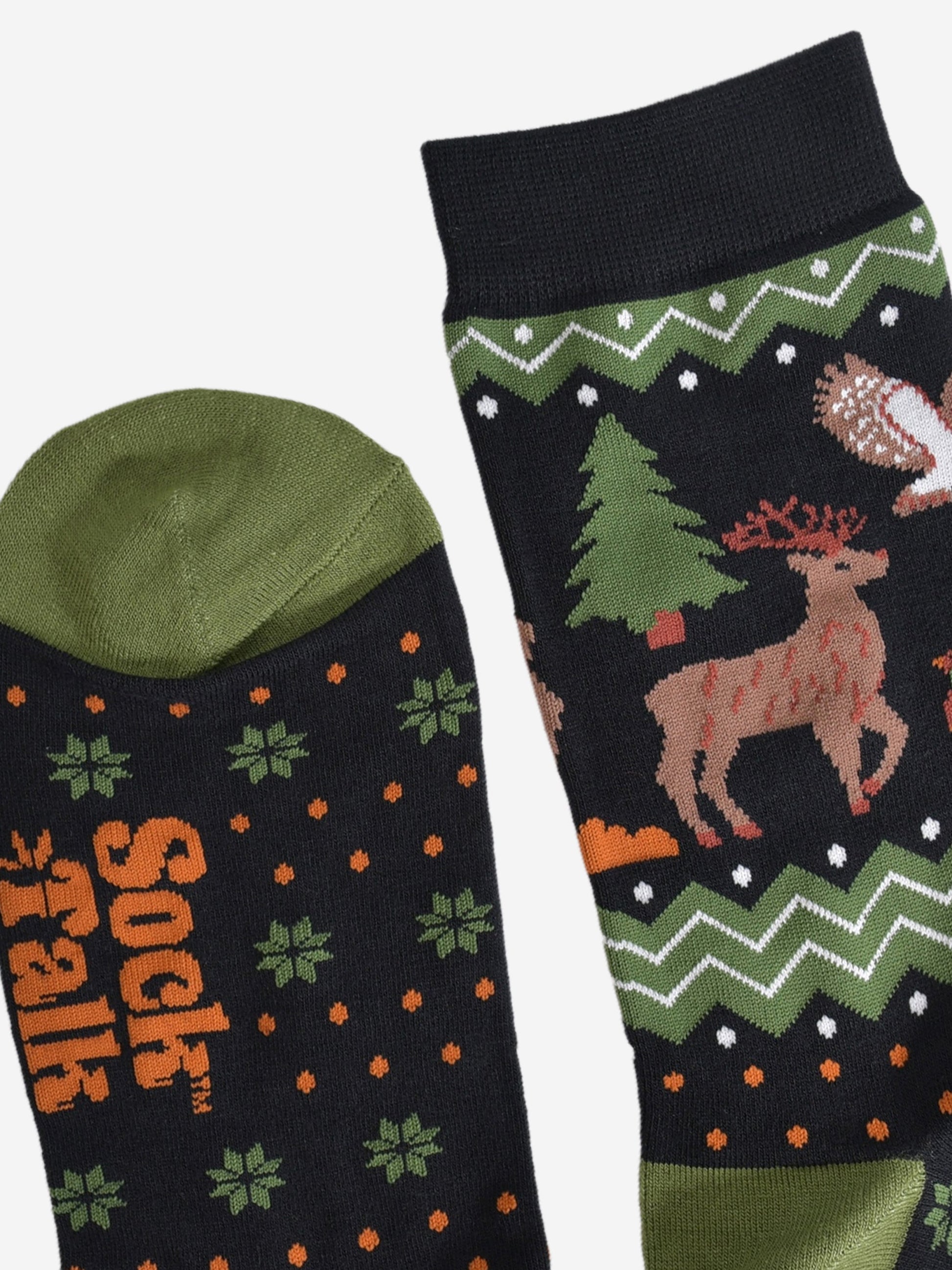 close up of the toe and cuff of the bamboo socks, the toe is green and the cuff is black in keeping with the colours used throughout the design