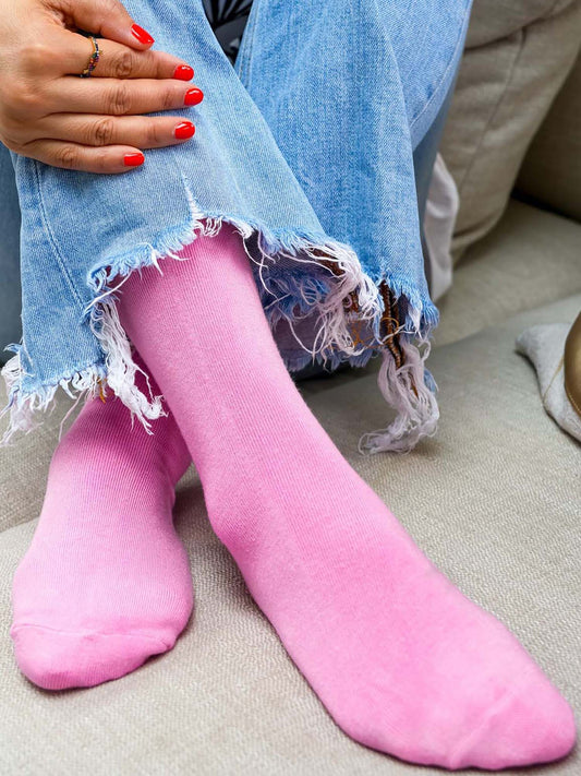 light-pink-solid-bamboo-socks