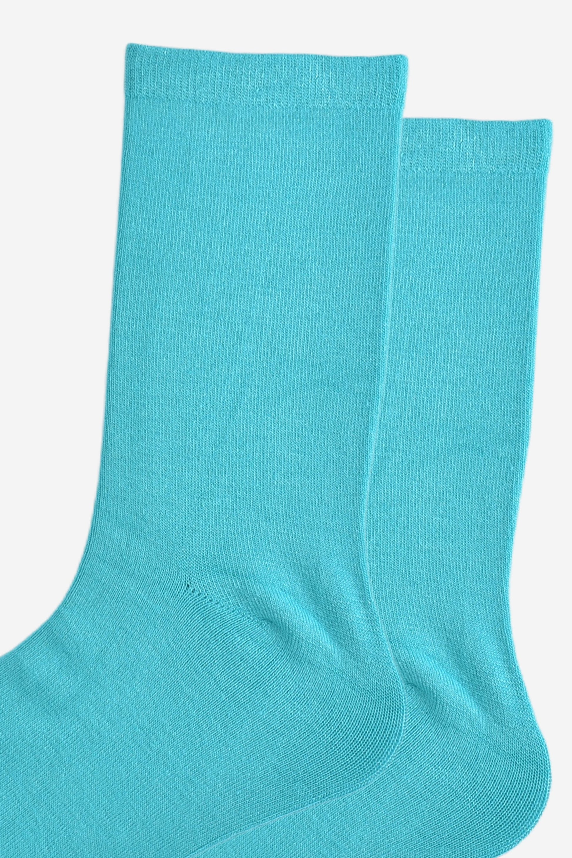 close up of the turquoise bamboo socks 