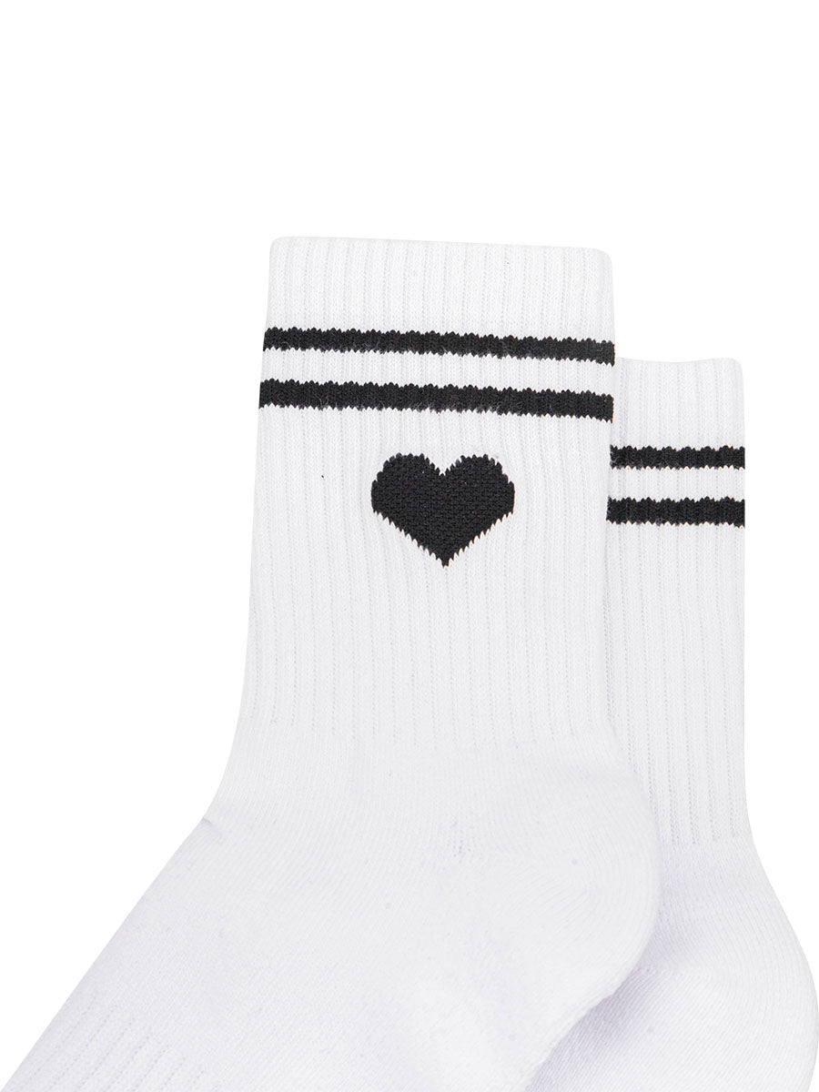 womens-sporty-socks-white-heart-close-up-ribbed-cotton