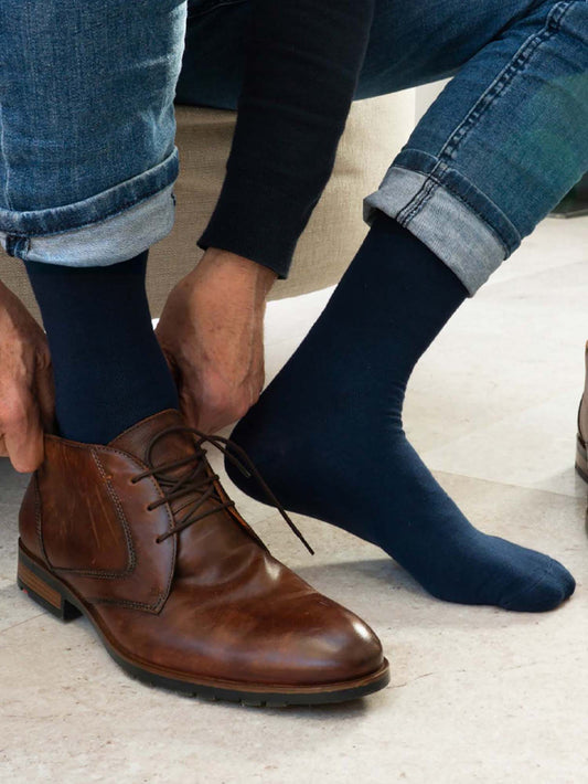 navy-blue-solid-bamboo-socks