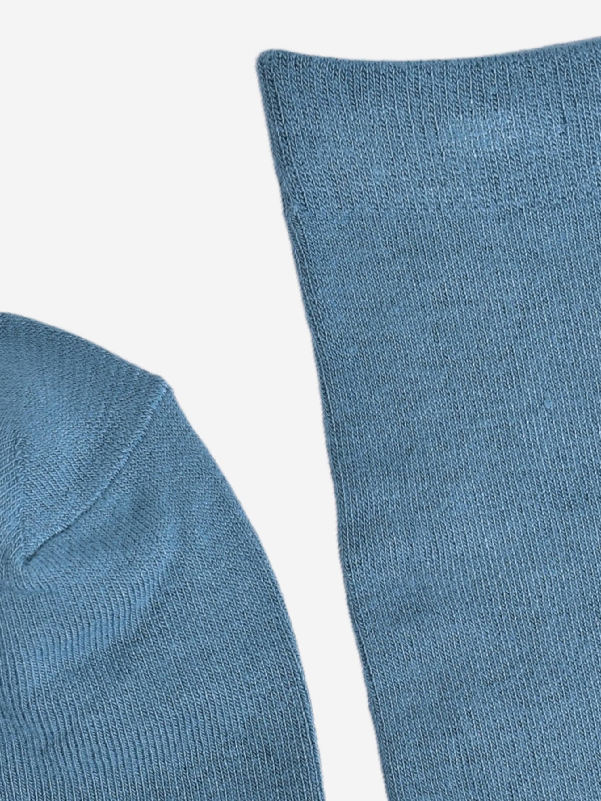 close up of the toe and cuff of the socks, they are the same colour as the body of the socks