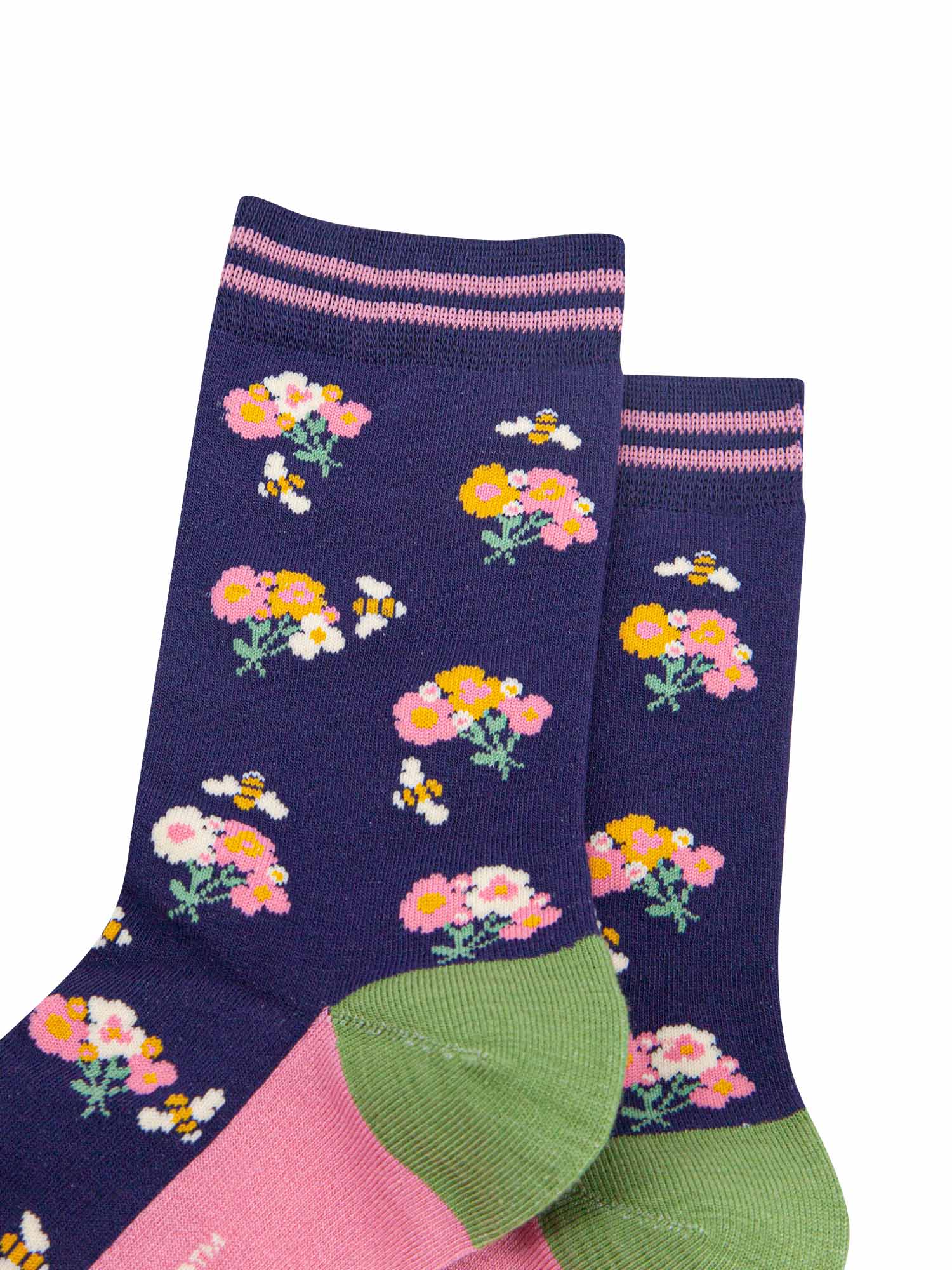 womens-bamboo-socks-navy-bees-floral-posies-pattern-close-up-showing-bees-buzzing-around-the-floral-posies