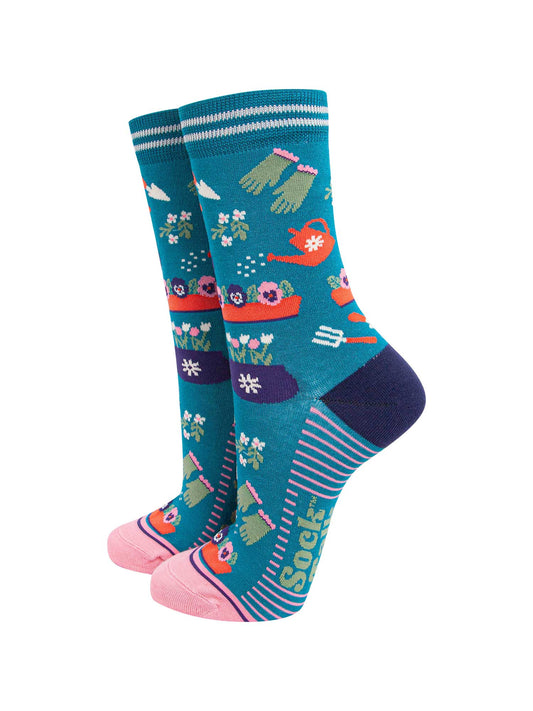 womens-bamboo-socks-teal-pink-gardening-flower-pots-tools