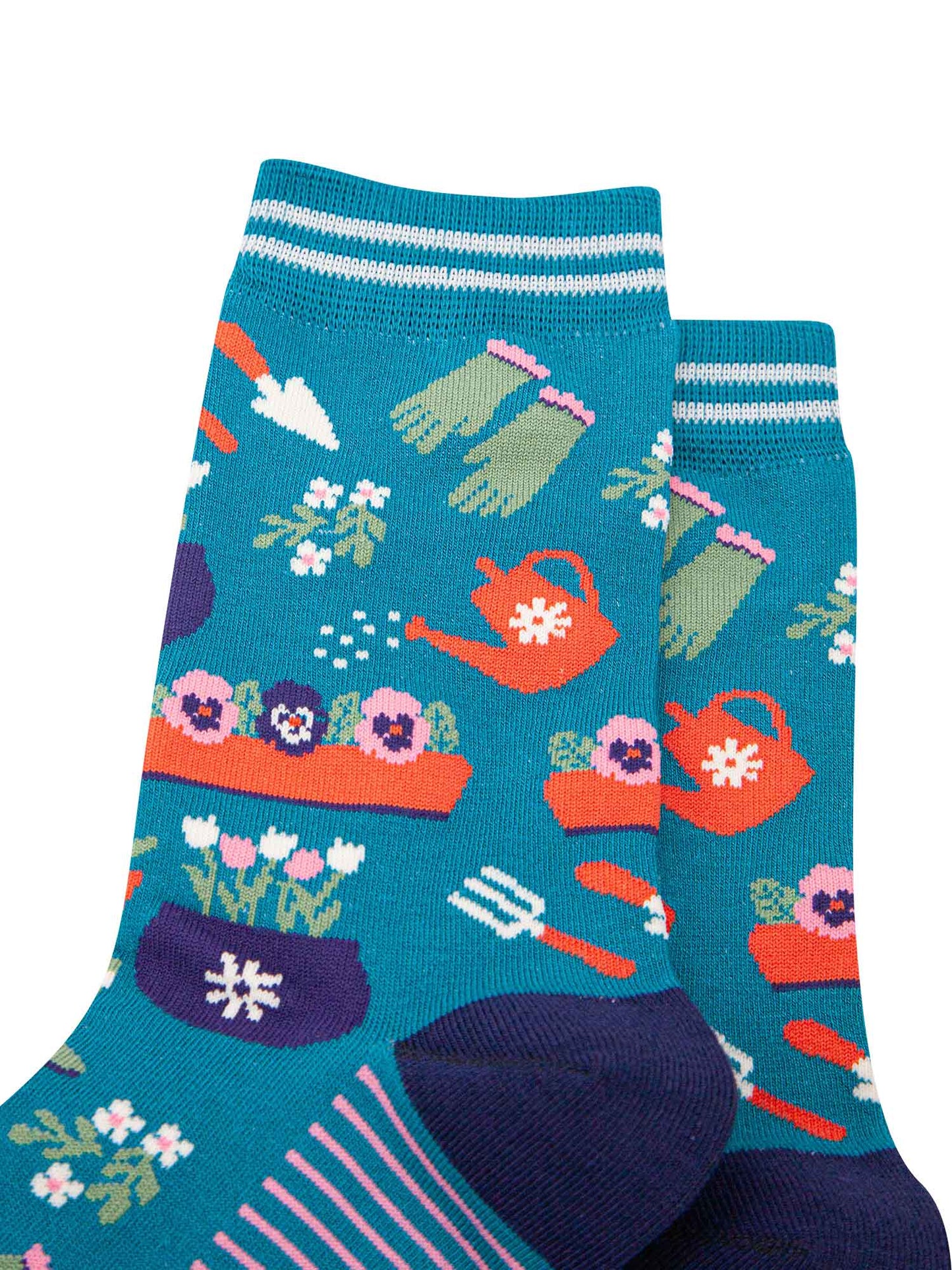 womens-bamboo-socks-teal-pink-gardening-close-up