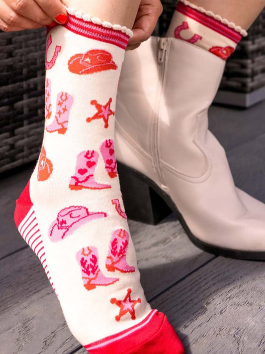 cowboy-cowgirl-print-bamboo-socks-in-cream-and-red-pink