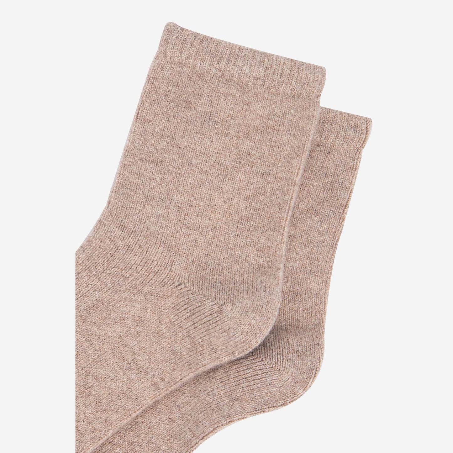 womens-cashmere-socks-ankle-socks-camel-cashmere-close-up