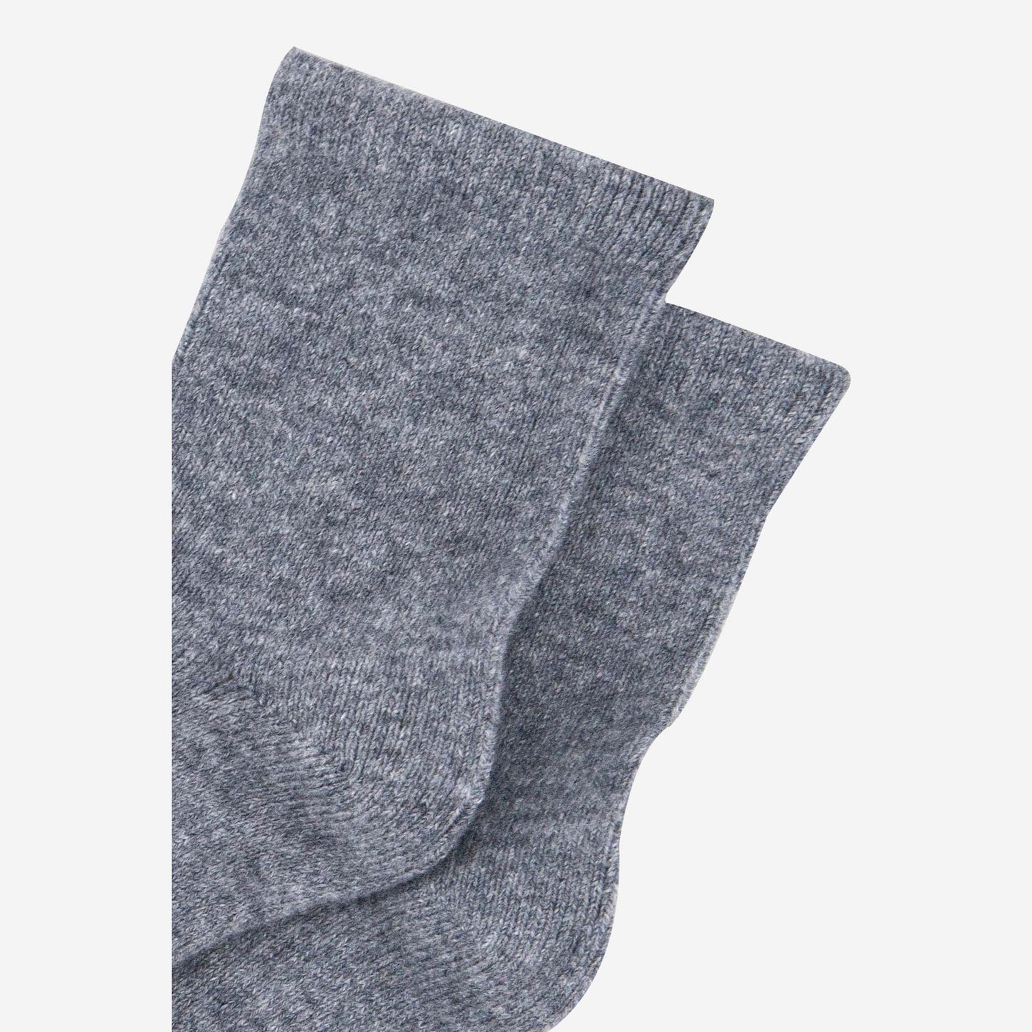 womens-cashmere-socks-ankle-socks-dark-grey-cashmere-close-up