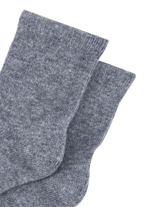 womens-cashmere-socks-ankle-socks-dark-grey-cashmere-close-up