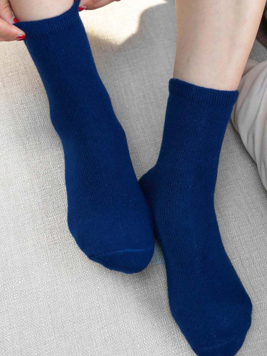 navy-blue-solid-cashmere-ankle-socks