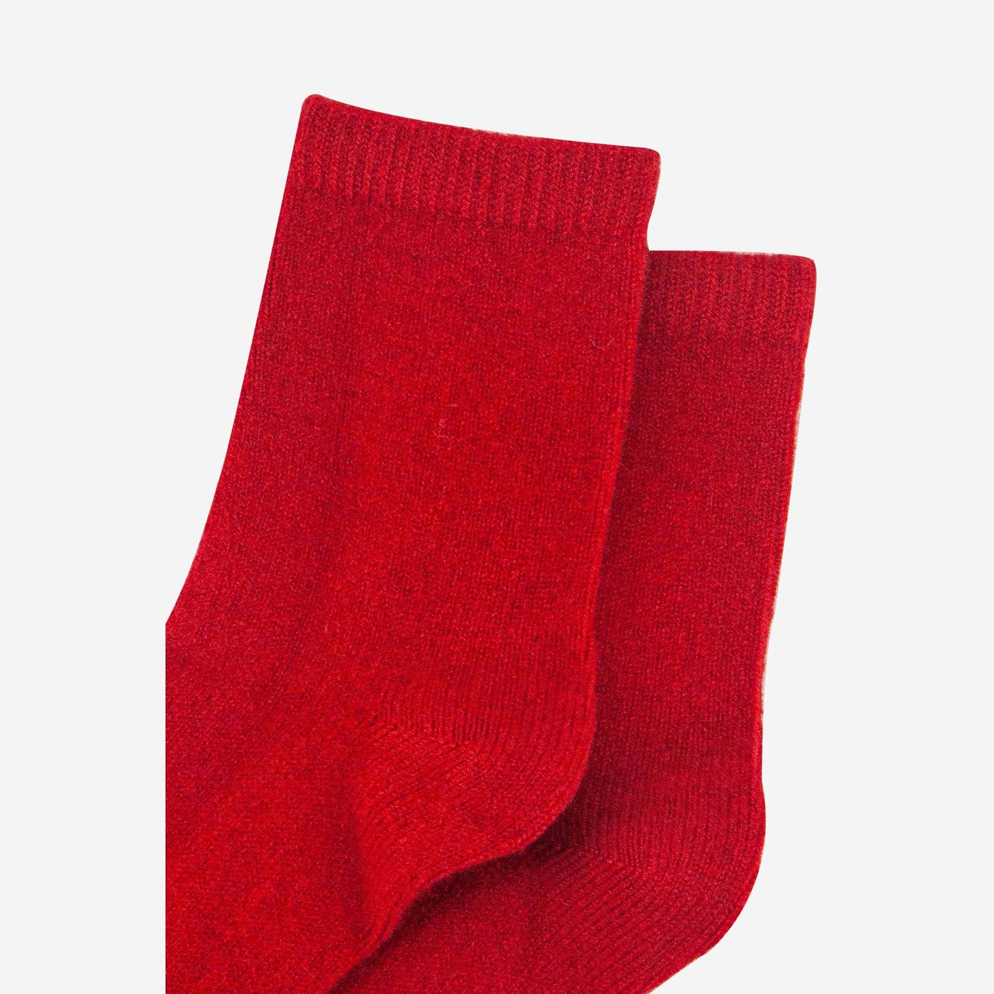 womens-cashmere-socks-ankle-socks-red-cashmere-close-up