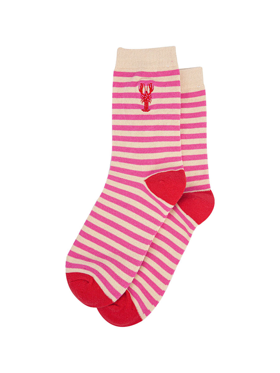 womens-embroidered-ankle-socks-red-lobster-stripe-laying-flat