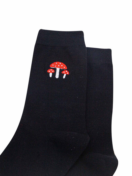 womens-embroidered-ankle-socks-black-toadstools-close-up