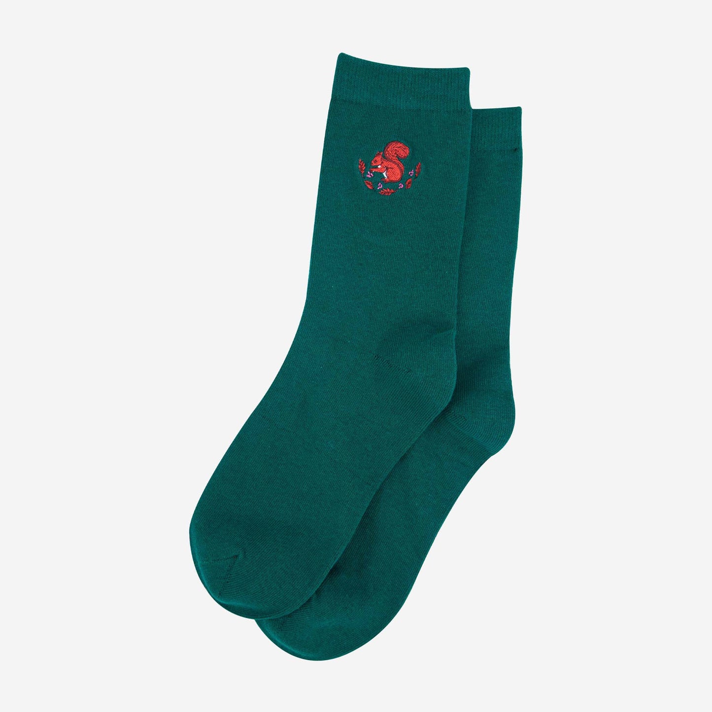 womens-embroidered-ankle-socks-forest-green-squirrel-laying-flat