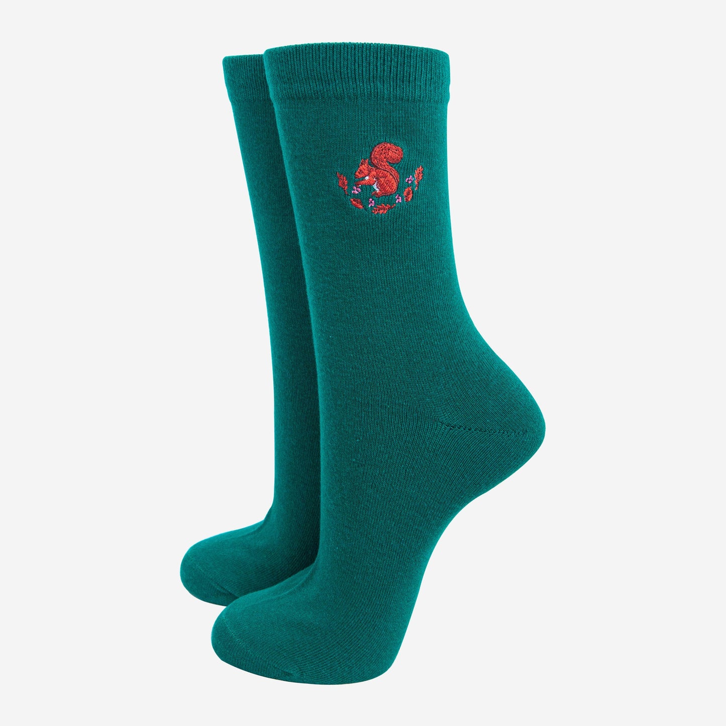 womens-embroidered-ankle-socks-forest-green-squirrel-woodland-animals