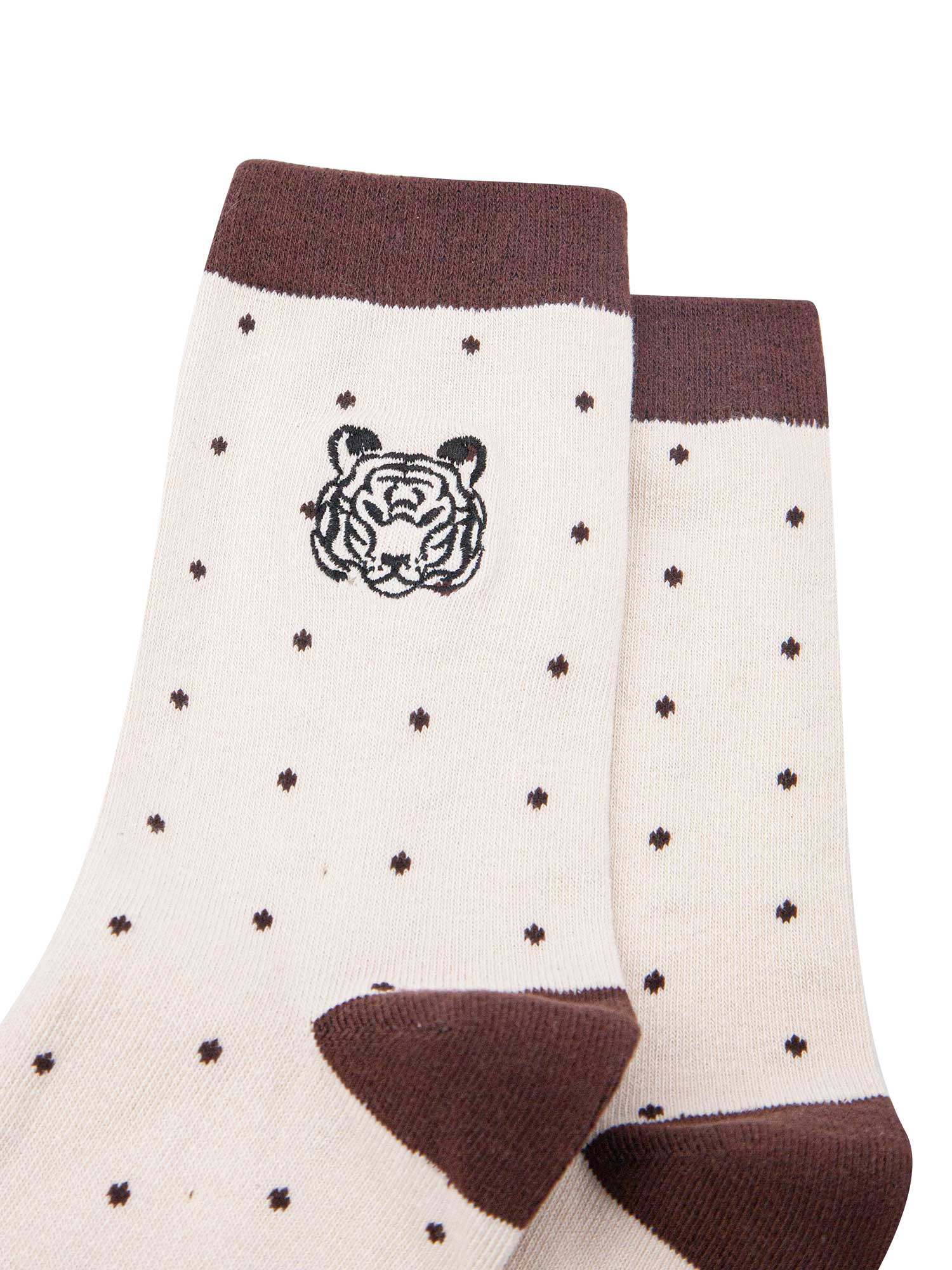 womens-embroidered-ankle-socks-cream-tiger-polka-dot-close-up