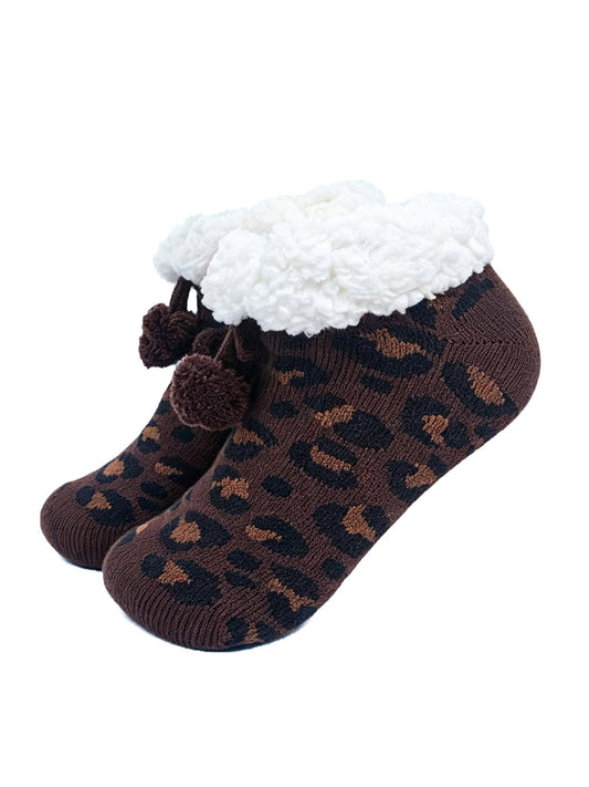 Leopard-Print-Short-Slipper-Socks-in-Brown-On-Mannequin