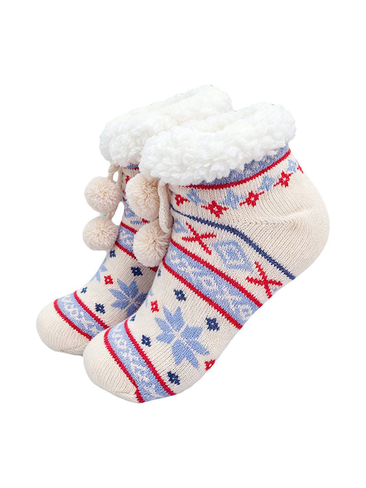 Nordic-Snowflake-Short-Slipper-Socks-in-White/Icy-Blue-On-Mannequin