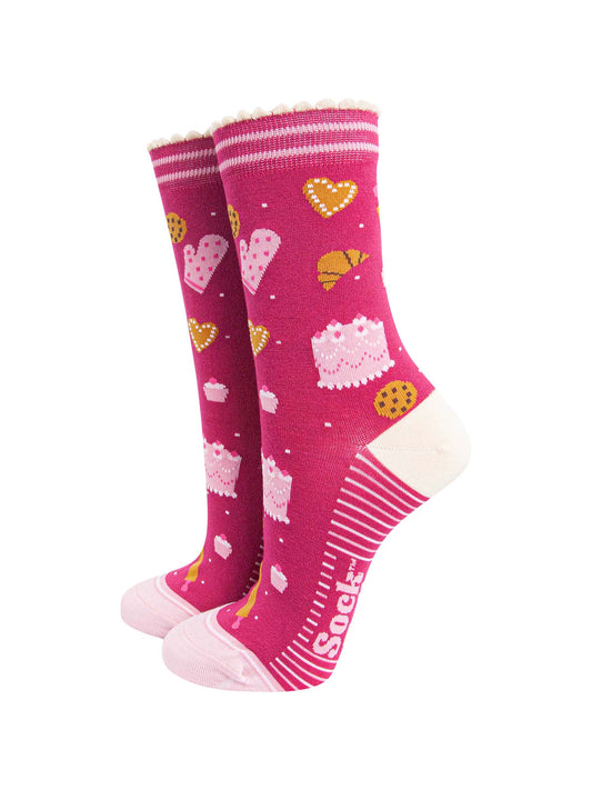 womens-bamboo-socks-raspberry-light-pink-baking-cakes-cookies