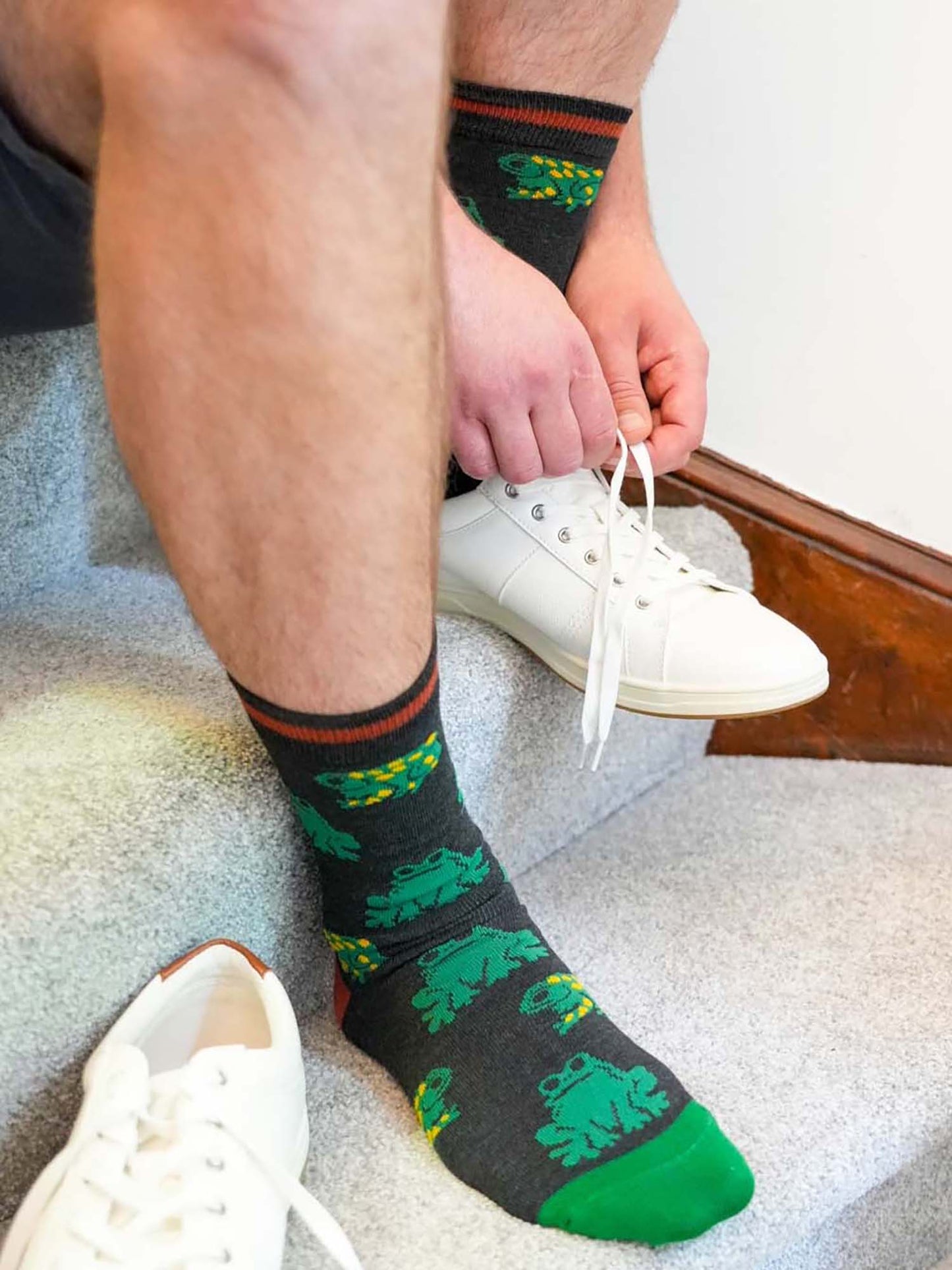 mens-bamboo-socks-black-frog-styled-with-white-trainer