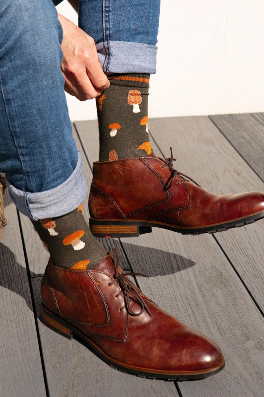 mens-bamboo-socks-khaki-mushroom-foraging-with-brown-loafer