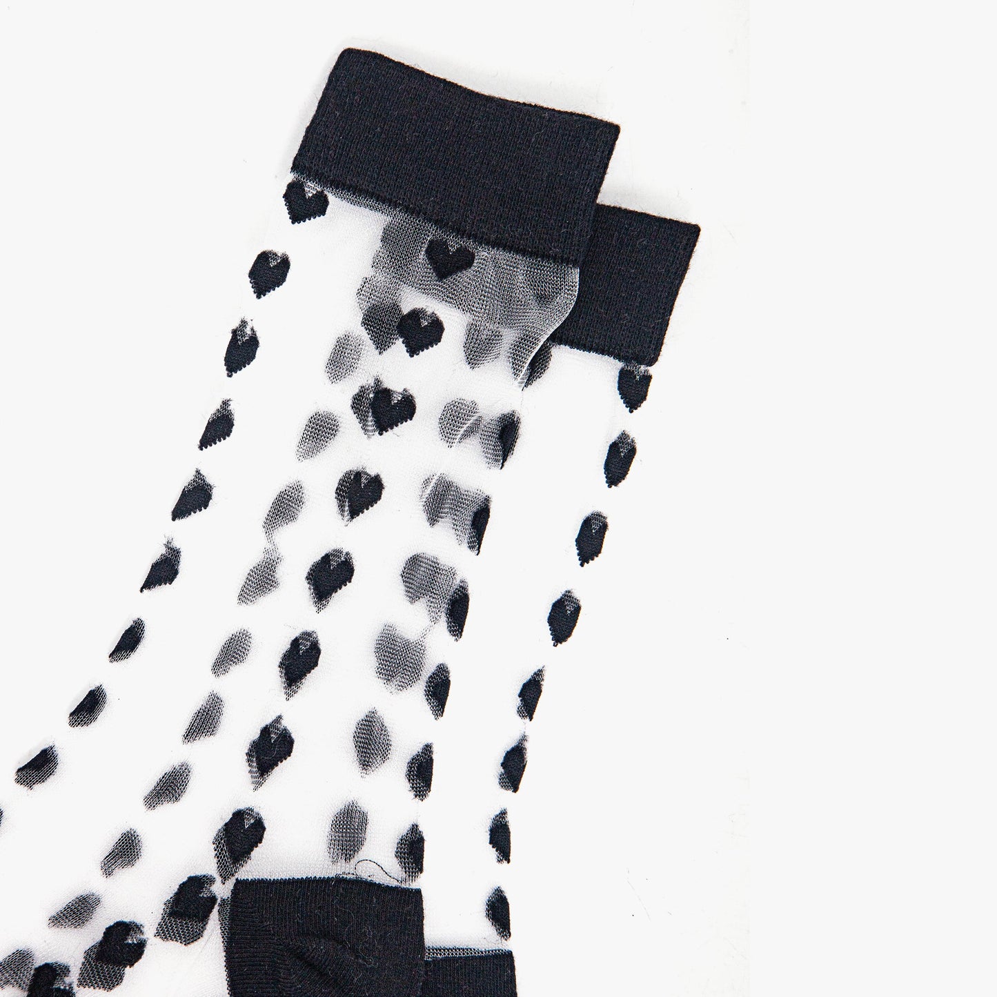 womens-sheer-ankle-socks-black-heart-close-up