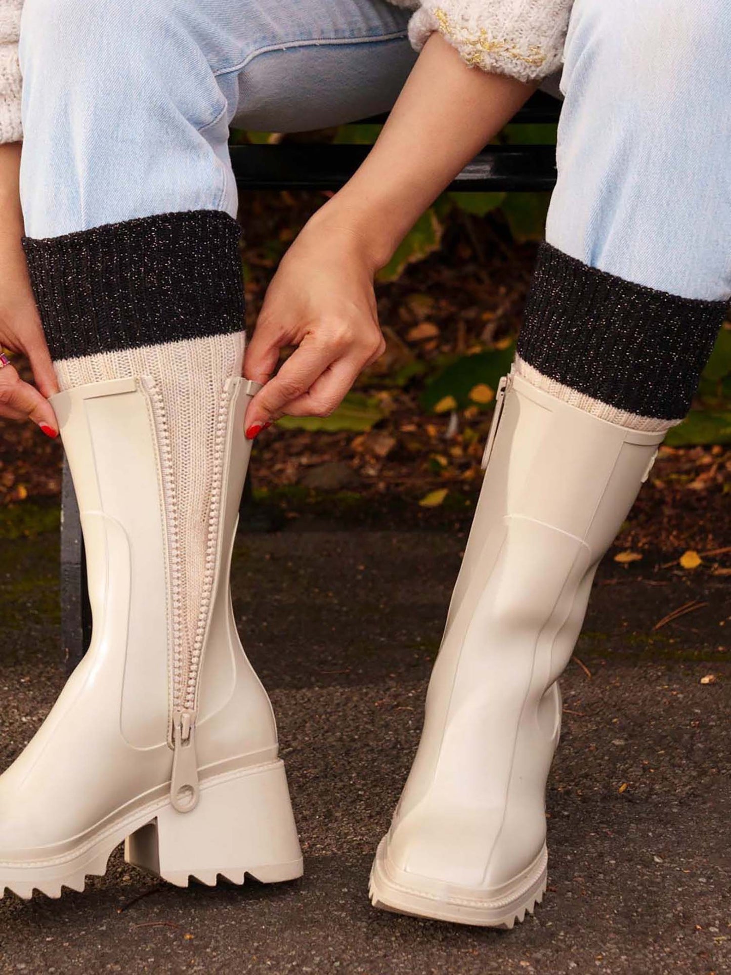 wool-blend-mid-calf-socks-in-black-and-cream