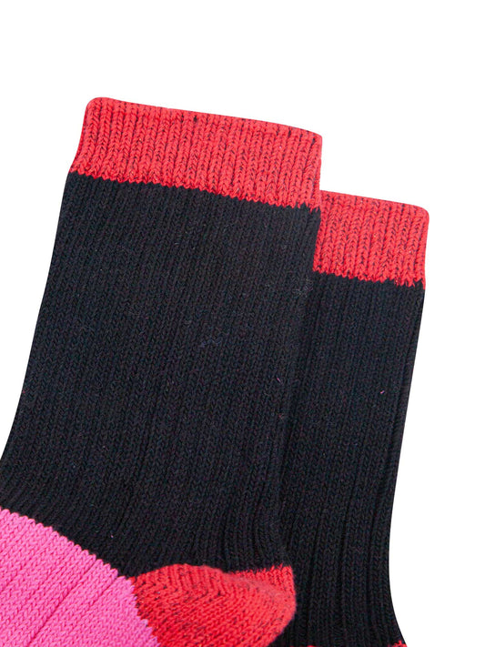 womens-mid-calf-socks-black-pink-colour-block-close-up