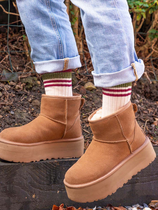mid-calf-socks-in-cream-and-burgundy
