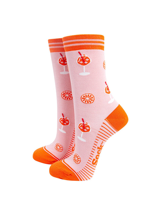 Aperitivo-Spritz-Bamboo-Socks-in-Pink-Mannequin
