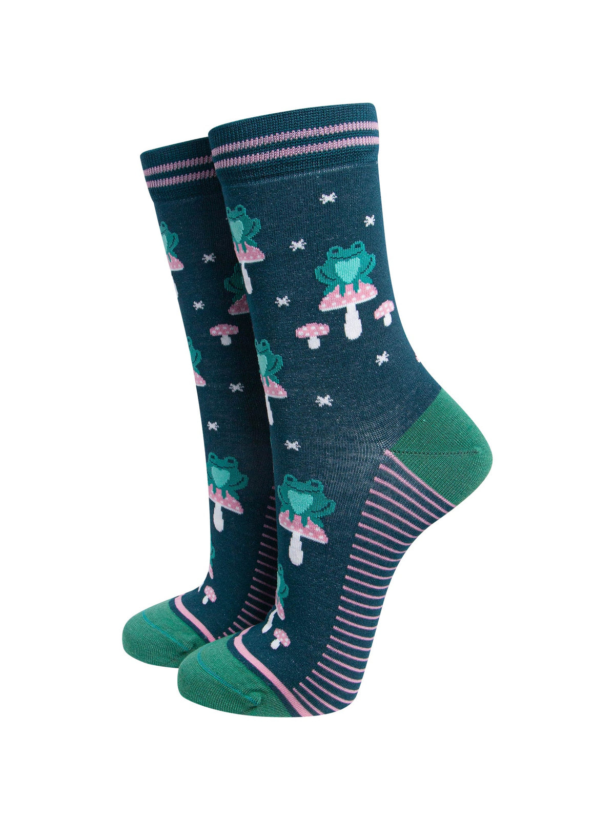 Frog-&-Toadstool-Women's-Bamboo-Socks-in-Forest-Green-On-Mannequin