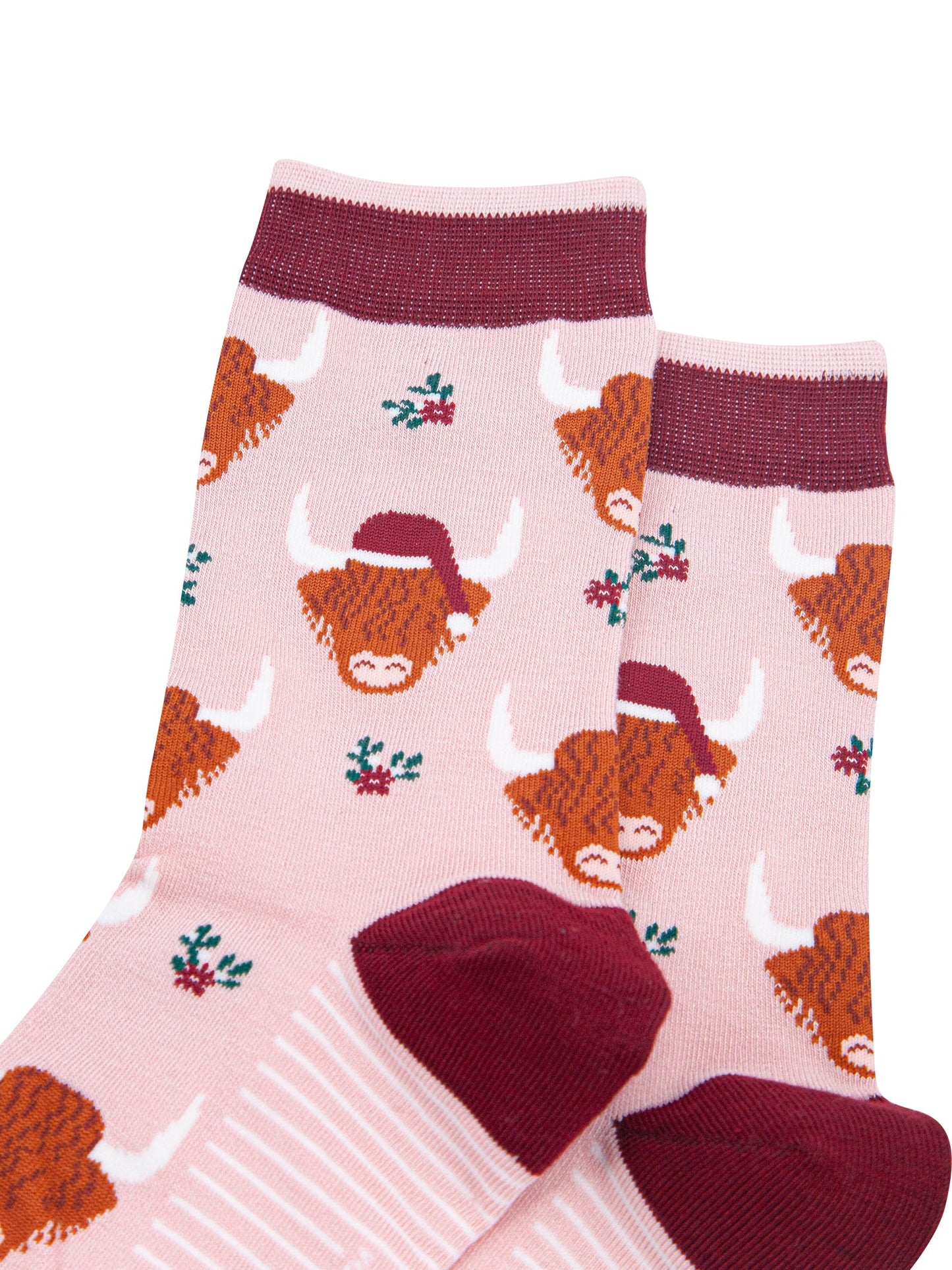 Christmas-Highland-Cow-Women's-Bamboo-Socks-in-Soft-Pink-Close-Up