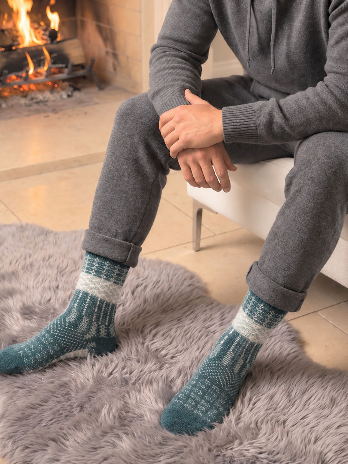 Block-Patterned-Wool-Socks-in-Green