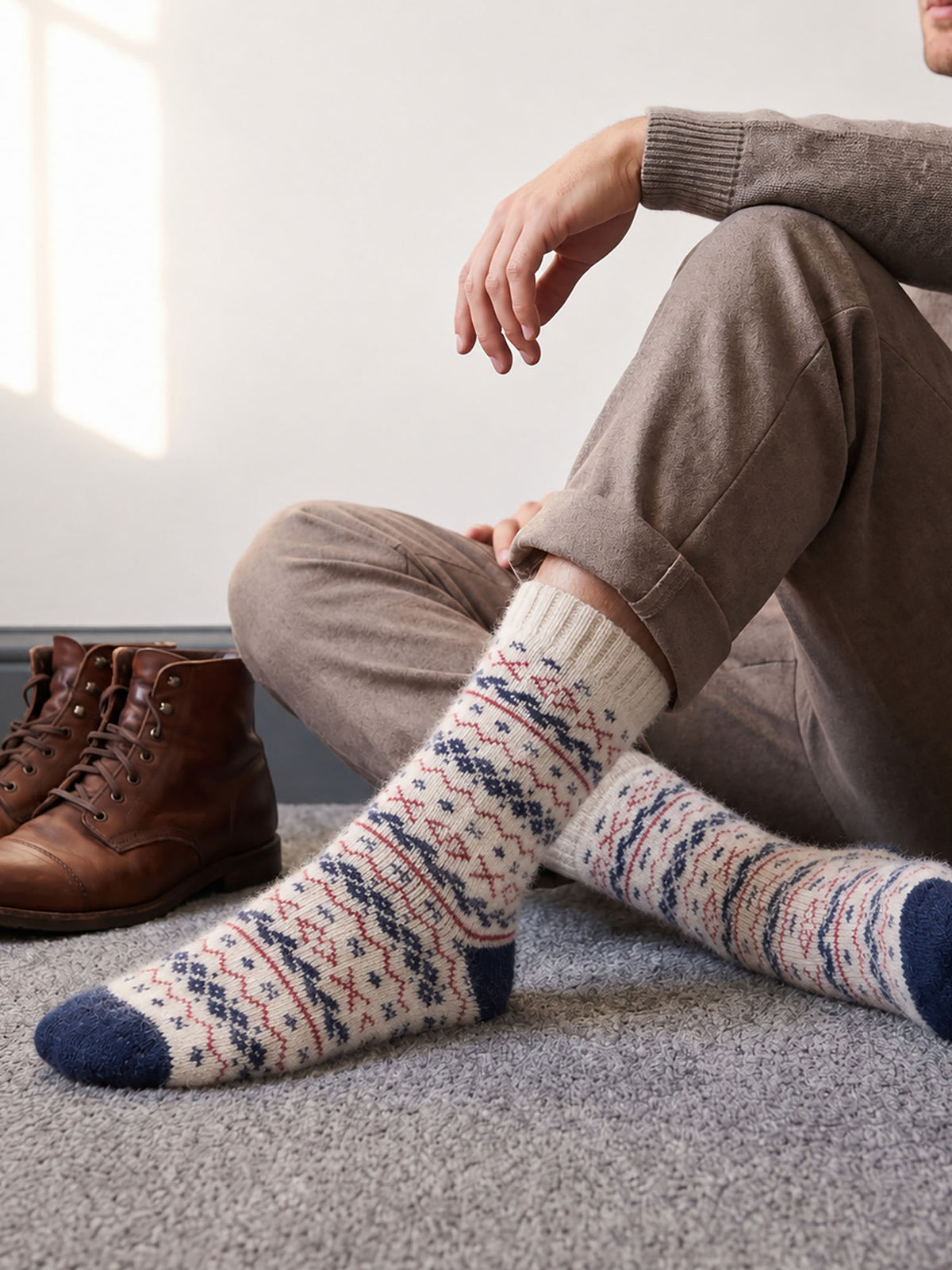 Fair-Isle-Patterned-Wool-Socks-in-Cream/Navy/Red