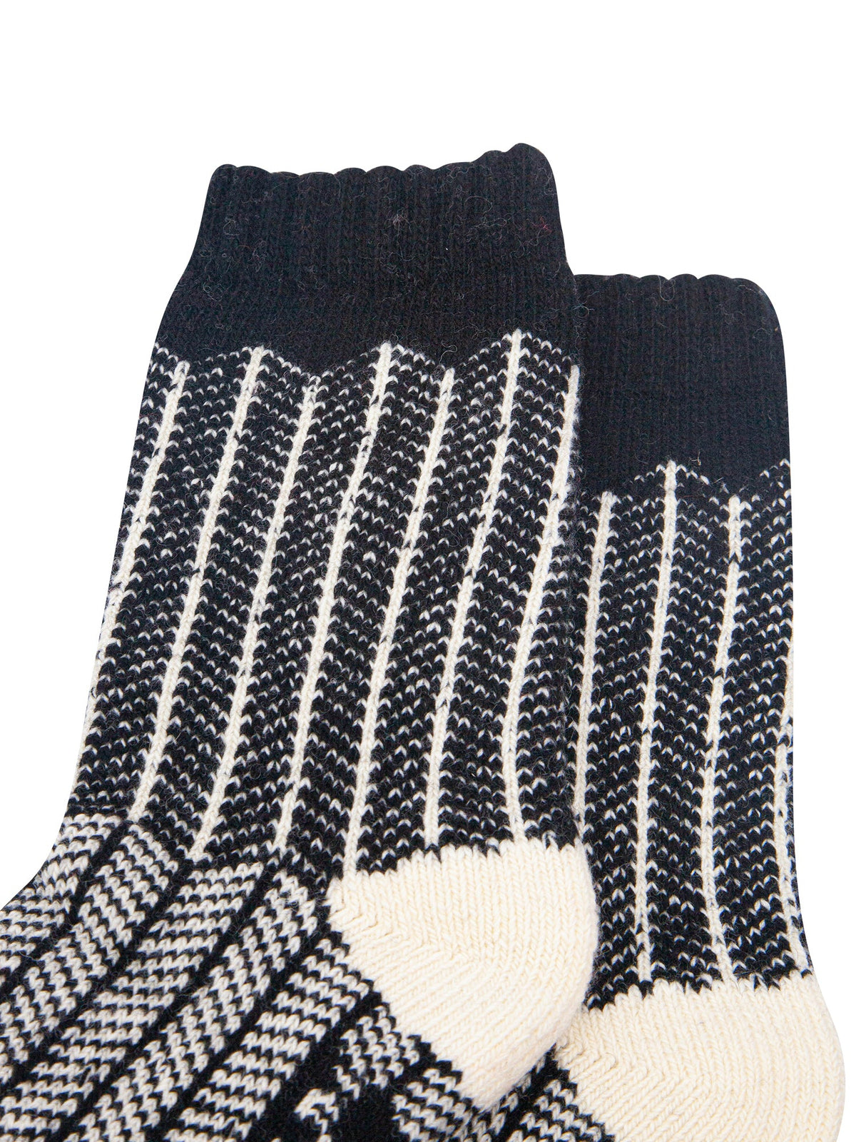 Herringbone-Patterned-Wool-Socks-in-Black-Close-Up