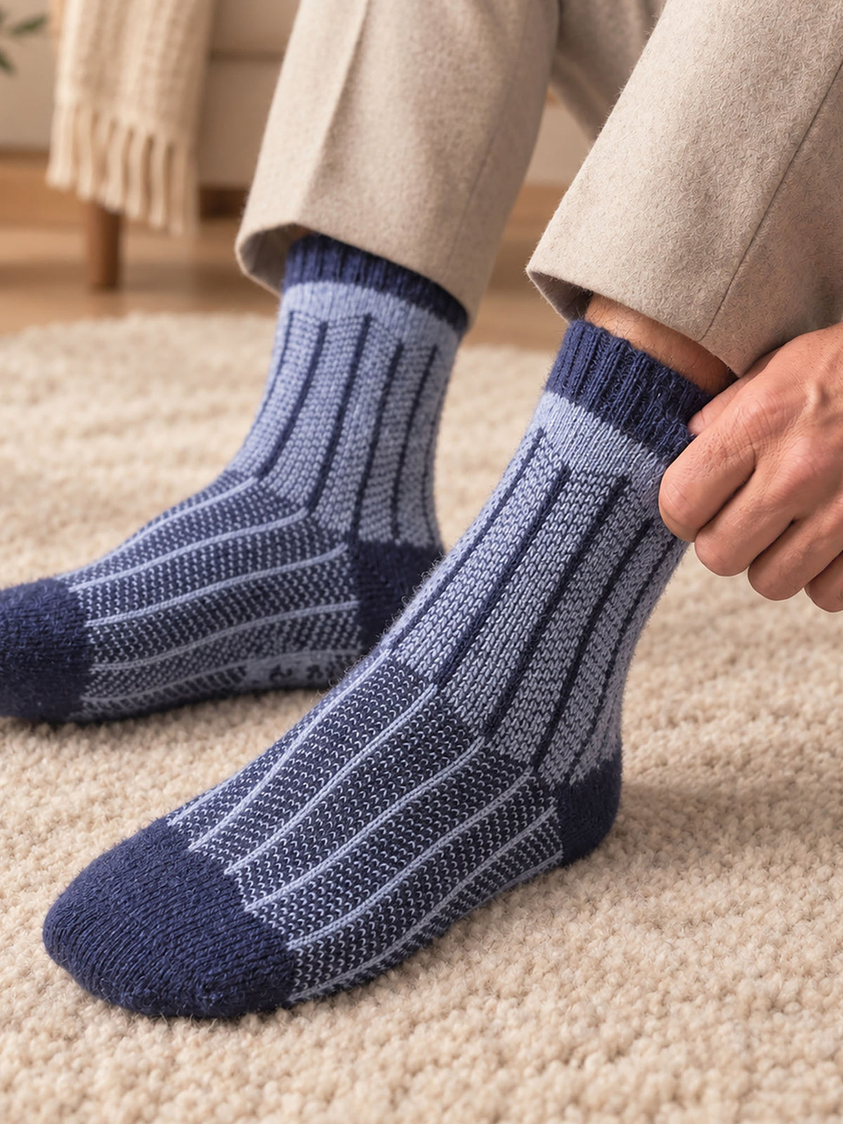 Herringbone-Patterned-Wool-Socks-in-Navy-Blue/Sky-Blue