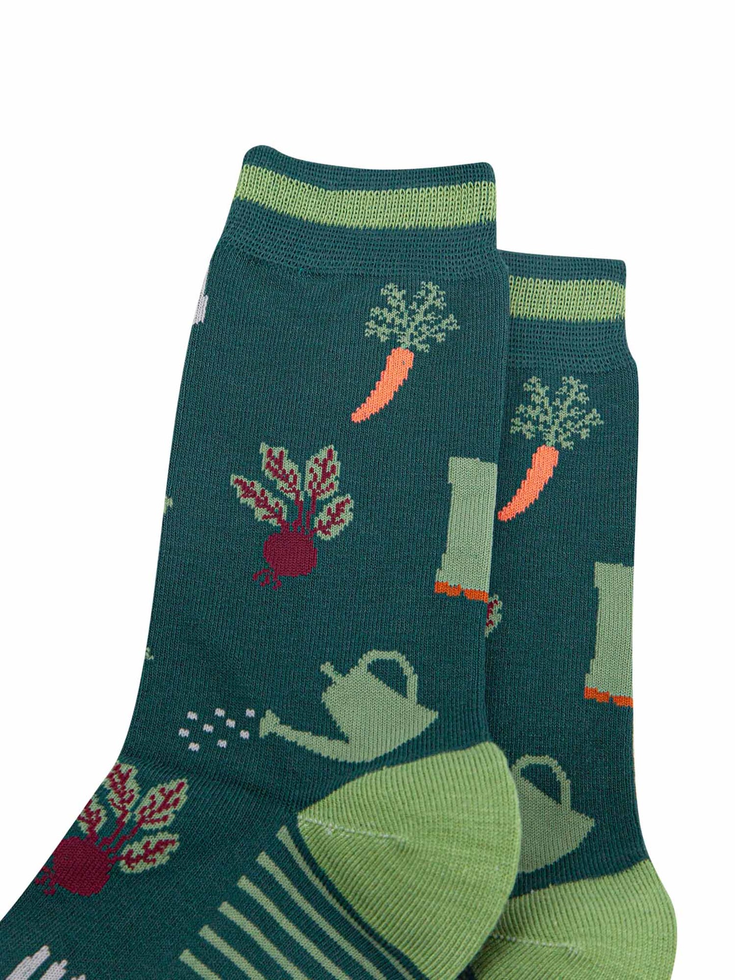 mens-bamboo-socks-forest-green-green-gardening-close-up