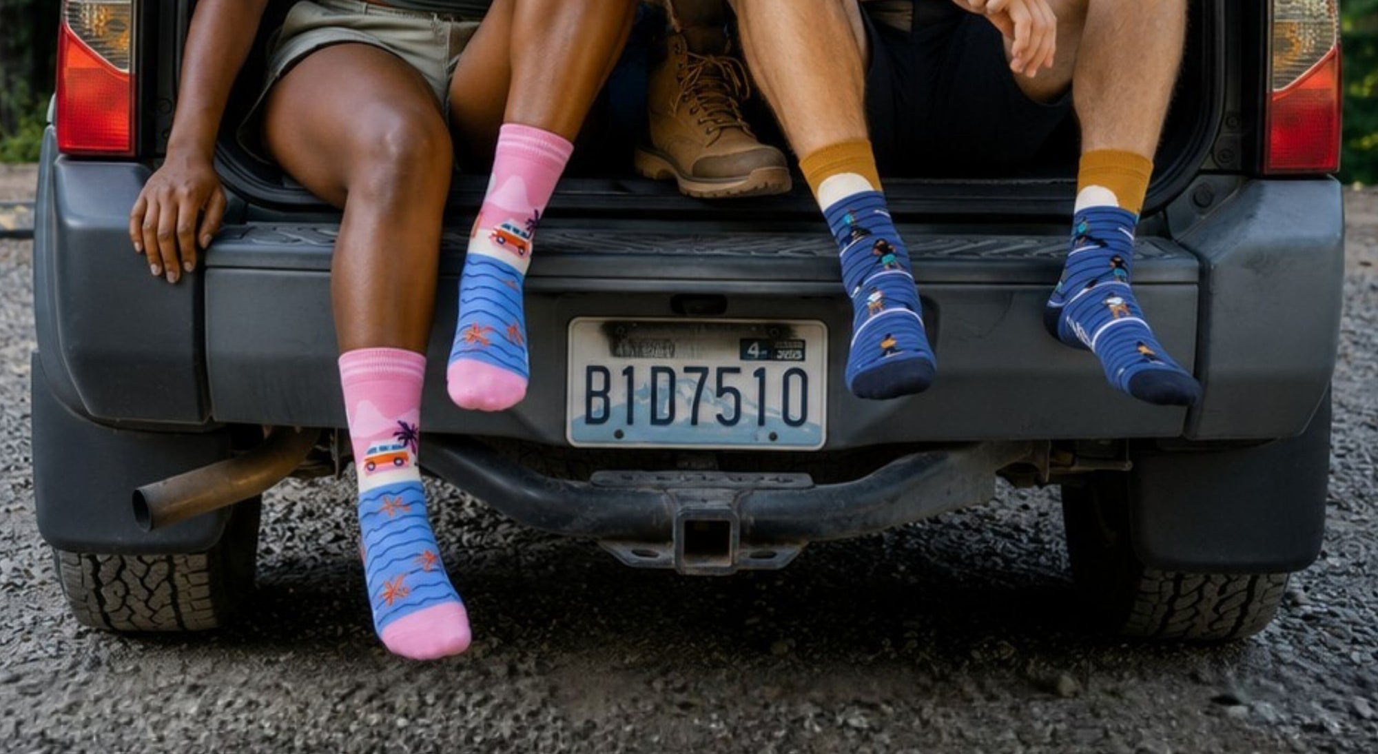 ADVENTURE READY SOCKS