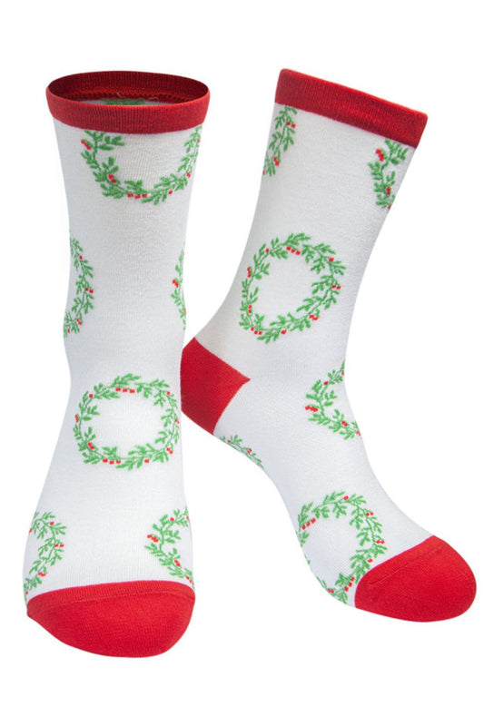 white, red, green floral Christmas wreath pattern bamboo ankle socks