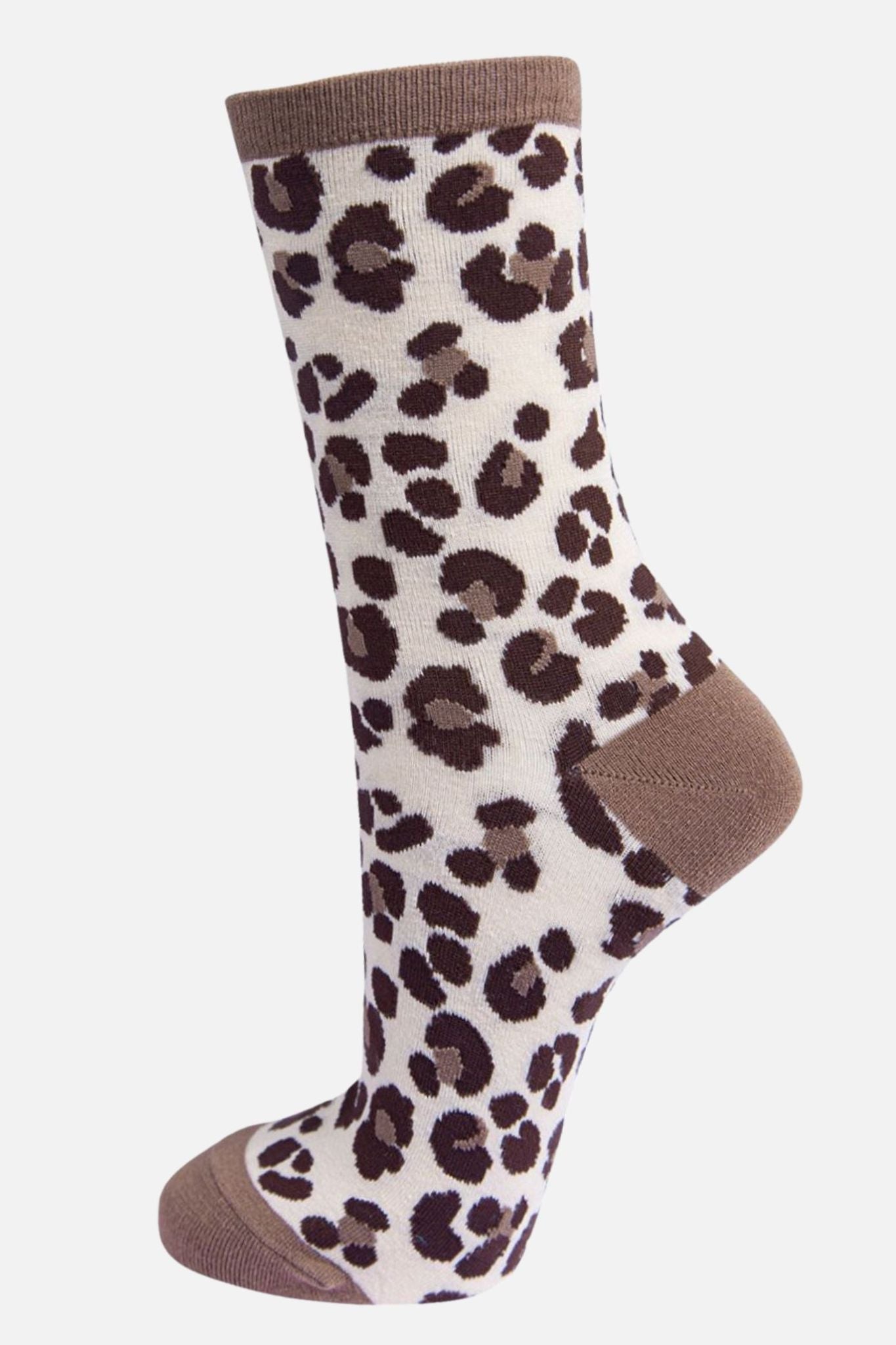 womens-socks-gift-box-multi-leopard-cream