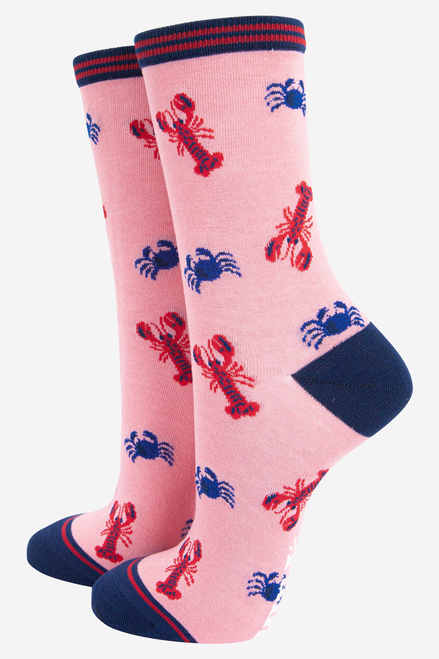 pink bamboo ankle socks with an all over pattern of red lobsters and blue crabs