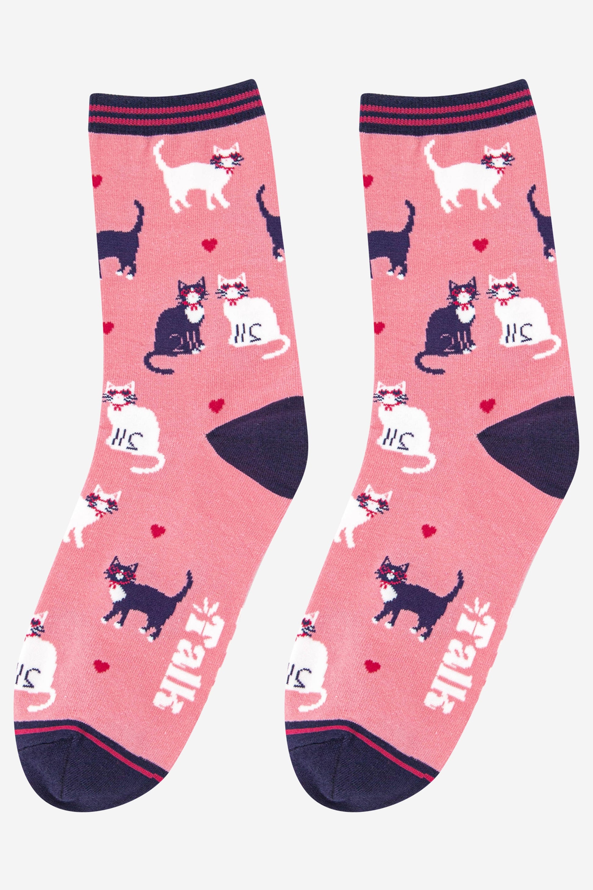 pink cat bamboo ankle socks with red love hearts