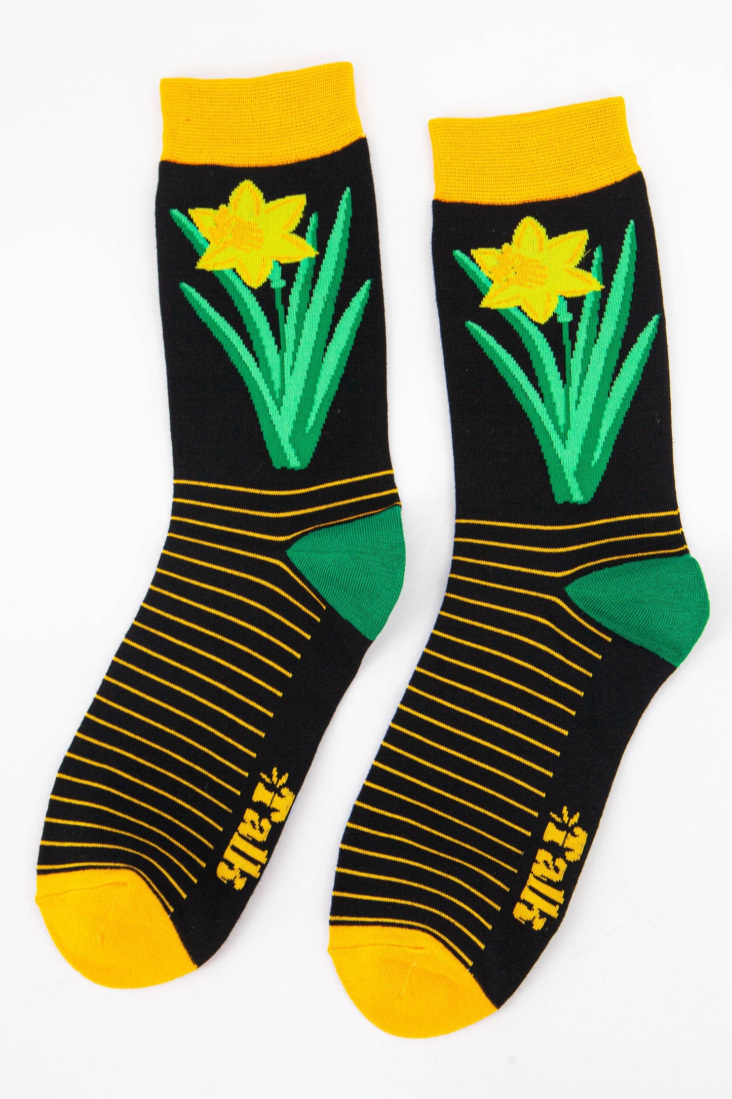 mens bamboo dress socks featuring a daffodil floral print pattern