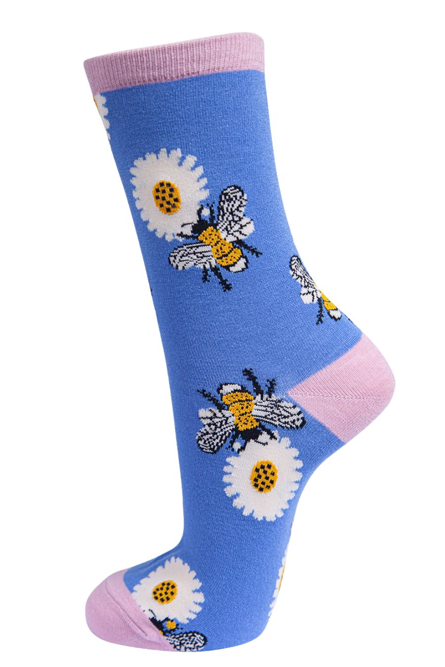 lilac, pink bamboo socks with yellow bees and white daisy flowers