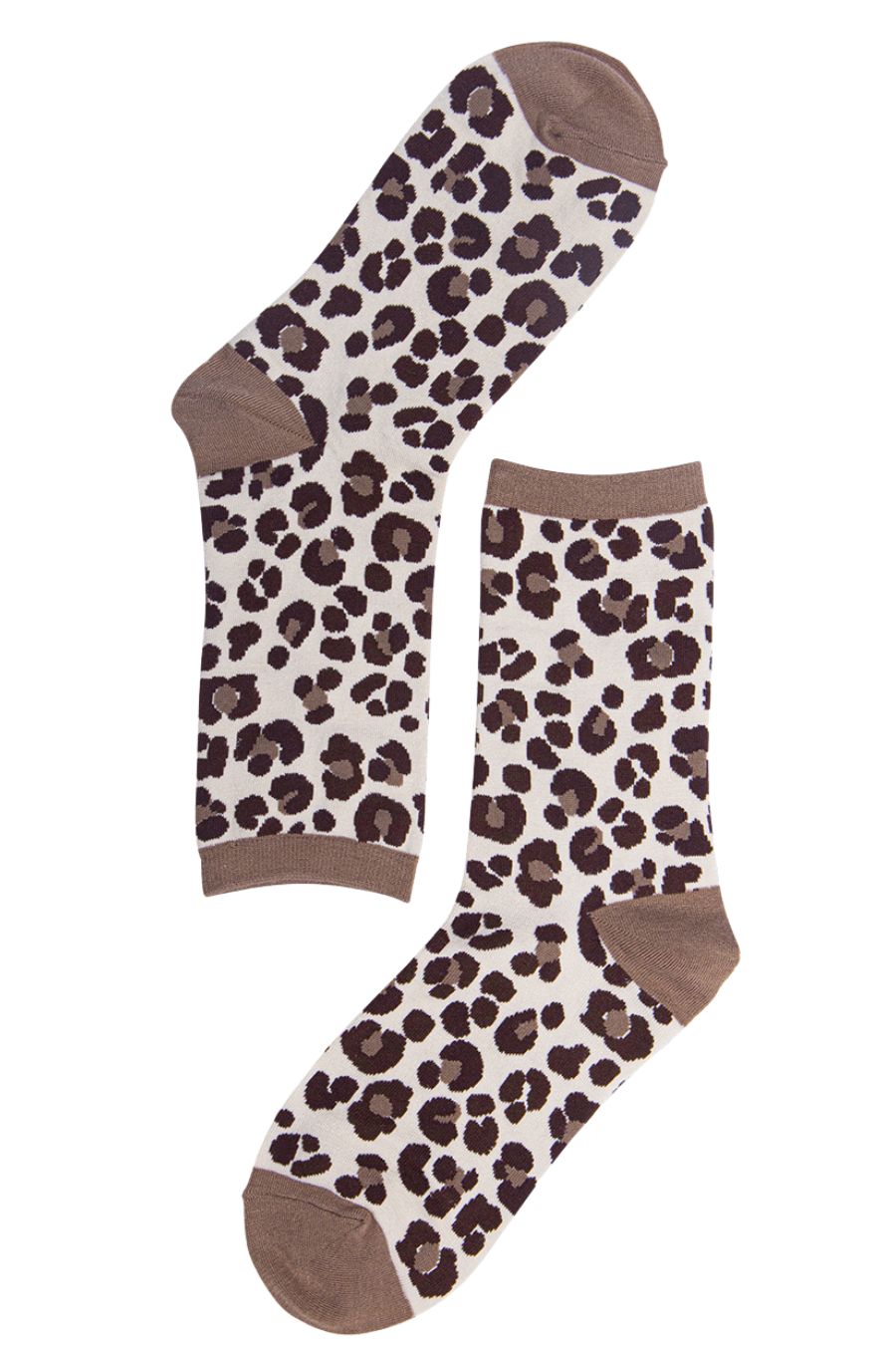 brown, beige ankle socks with an all over leopard print